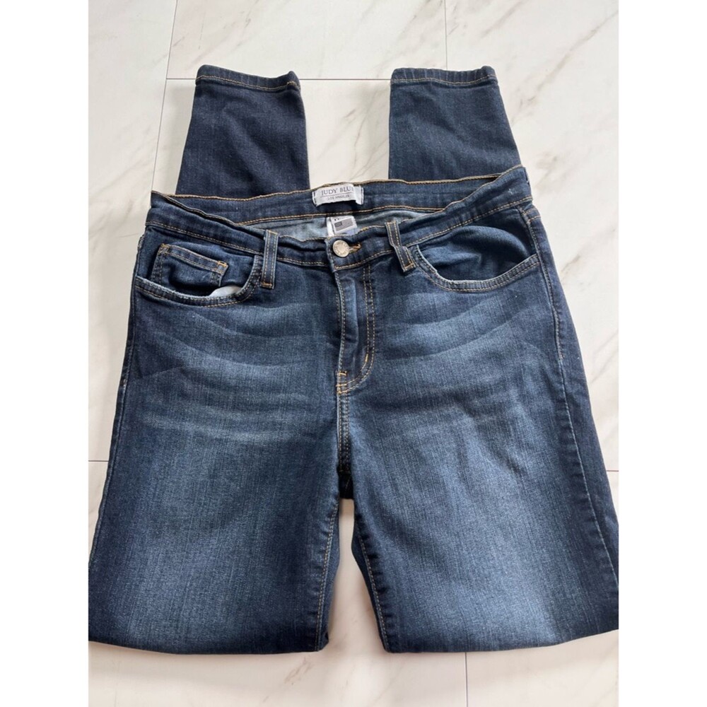 Judy Blue Jeans Mid Rise Skinny Tapered Leg Denim Made in the USA Size 11/30